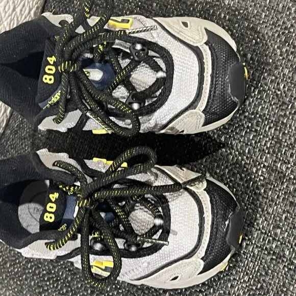 New Balance 804 Grey Black Shoes, Size 10 - Picture 2 of 12